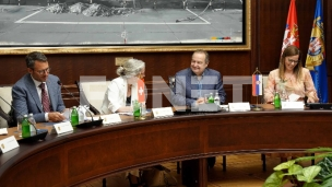 Saradnja sa Švajcarskom